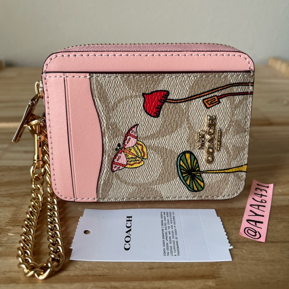 Coach Card Case🎈🎈 - Picture 1 of 9